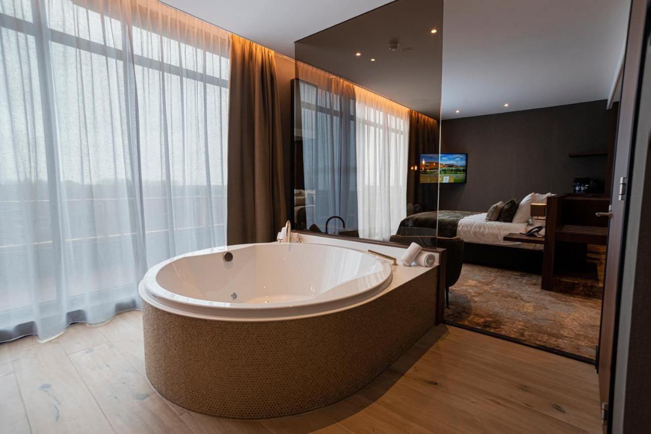 Van Der Valk Hotel 알메르 외부 사진