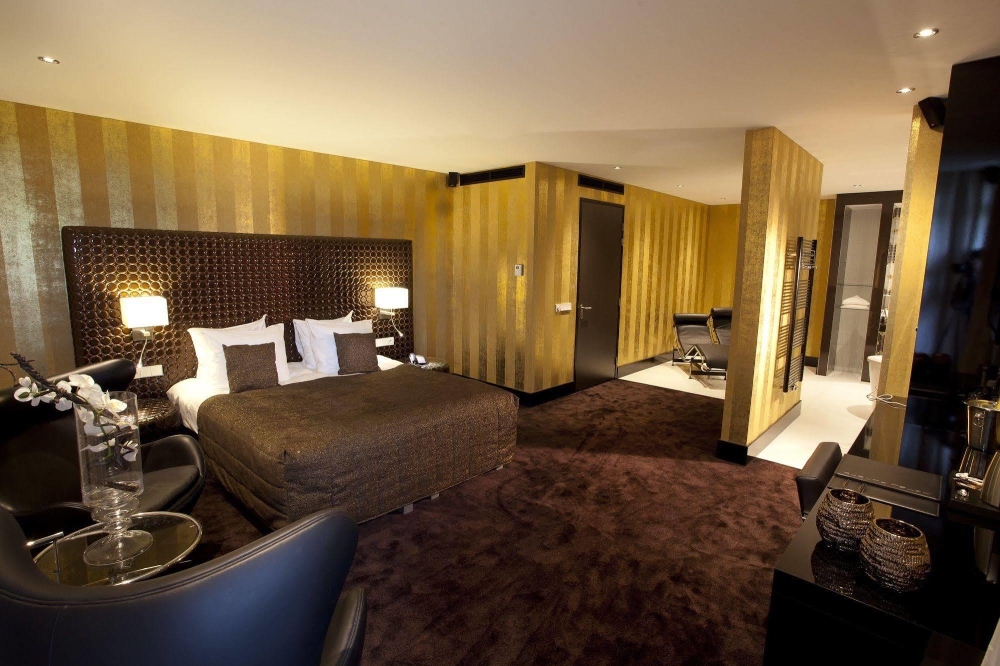 Van Der Valk Hotel 알메르 외부 사진